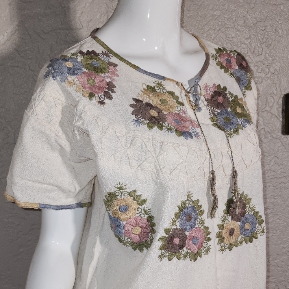 Cream Puff Sleeve Embellished Blouse with Tie . From Mexico Hand Made - Picture 5 of 9